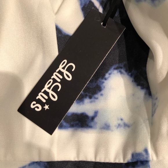 Lulu’s white dress with blue floral’ print - Picture 3 of 4